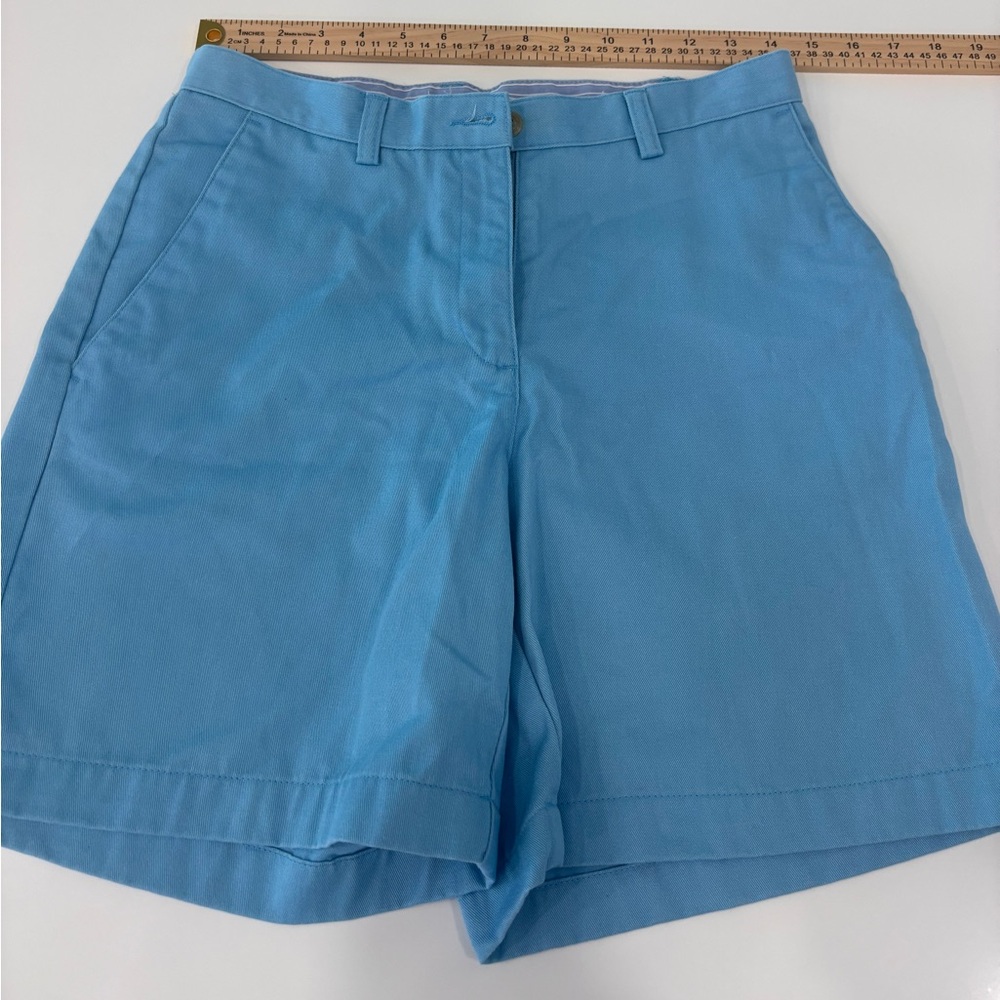 Liz Claiborne Women's Blue Chino Shorts in Size Petit 8